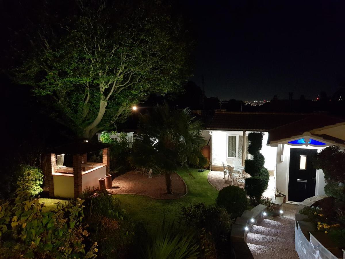 Best Area Close To Leeds Centre Εξωτερικό φωτογραφία