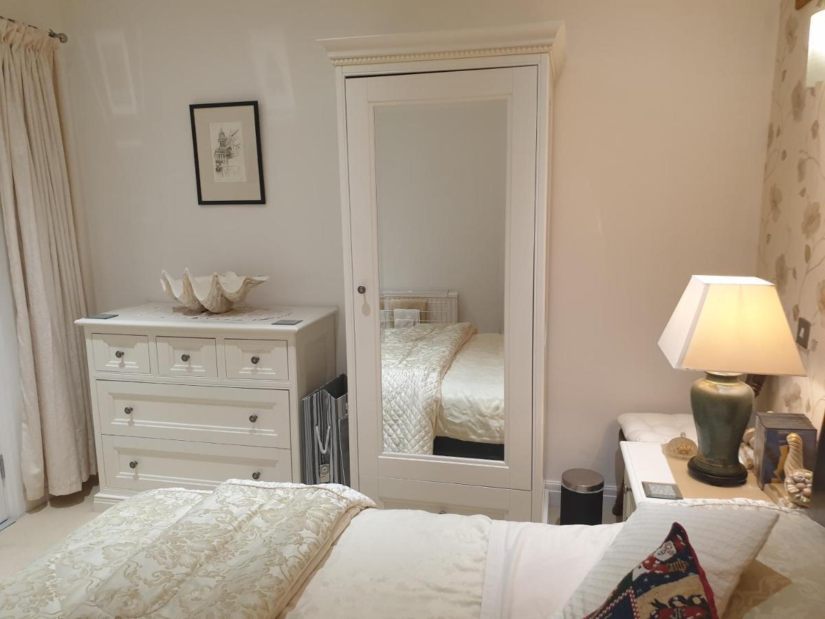 Best Area Close To Leeds Centre Εξωτερικό φωτογραφία
